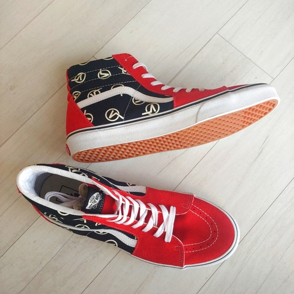 VANS NEW Sk8-Hi Circle V Suede Shoes - Picture 1 of 11